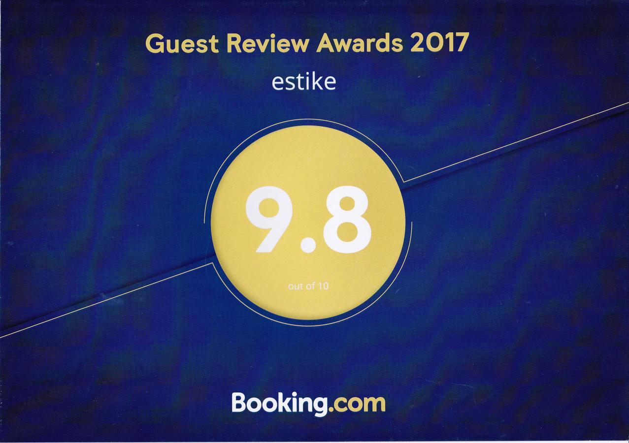 Estike Leilighet Balatonlelle Eksteriør bilde